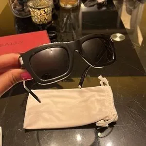 Bally | Accessories | Bally Gradient Wayfarer Unisex  display picture 3